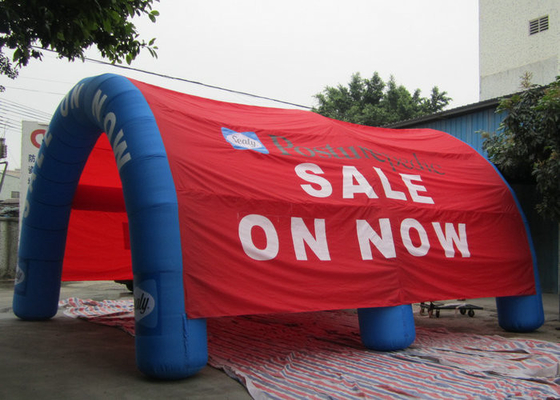 OEM Özel Blow Up Tente, Kemerli Şişme Aile Çadırları 8x6x4.5m Boyut