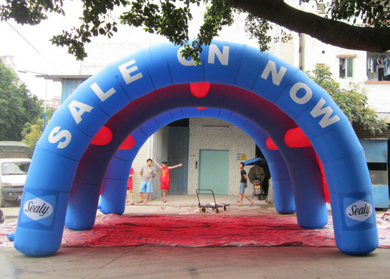 OEM Özel Blow Up Tente, Kemerli Şişme Aile Çadırları 8x6x4.5m Boyut