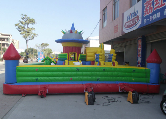 Büyük Boy Şişme Eğlence Parkı Yüksek Güvenlikli Malzemeler Bouncy Juming Castle