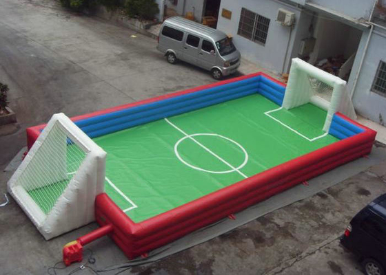 İnteraktif Spor Şişme Açık Oyuncaklar Aşınma Direnci Boşaltma Futbol Sahası